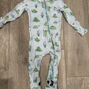 Green Frog Print Bamboo Baby Infant Convertible Footie Pajamas